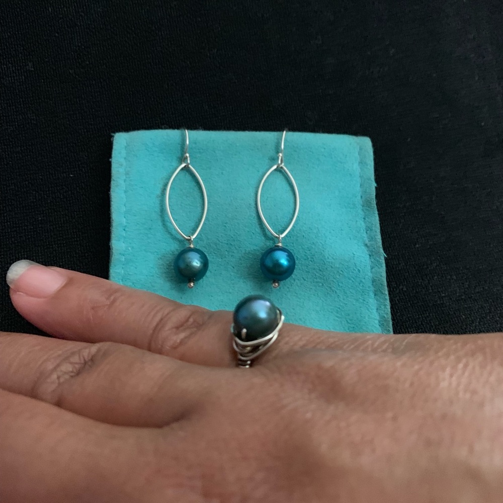 Handmade Silver Ring & Earring Set (2pc) - Picture 3 of 3
